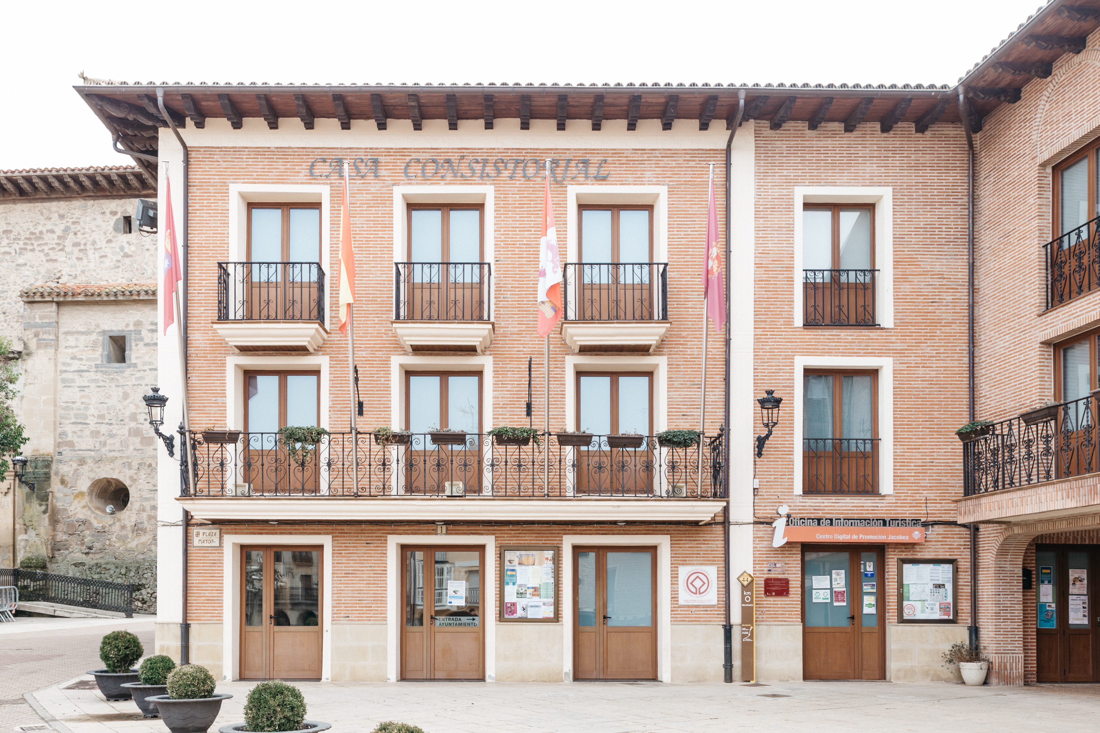 Himno, bandera y escudo